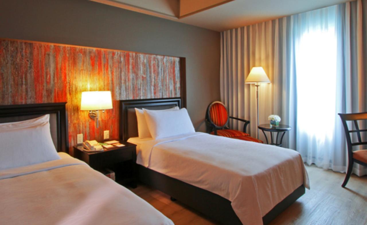 The Bellevue Manila Hotel Muntinlupa City Eksteriør billede