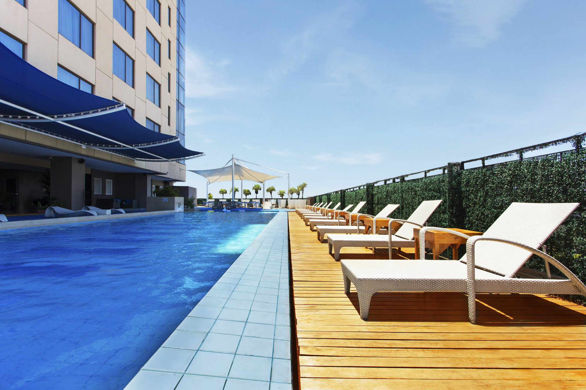 The Bellevue Manila Hotel Muntinlupa City Eksteriør billede