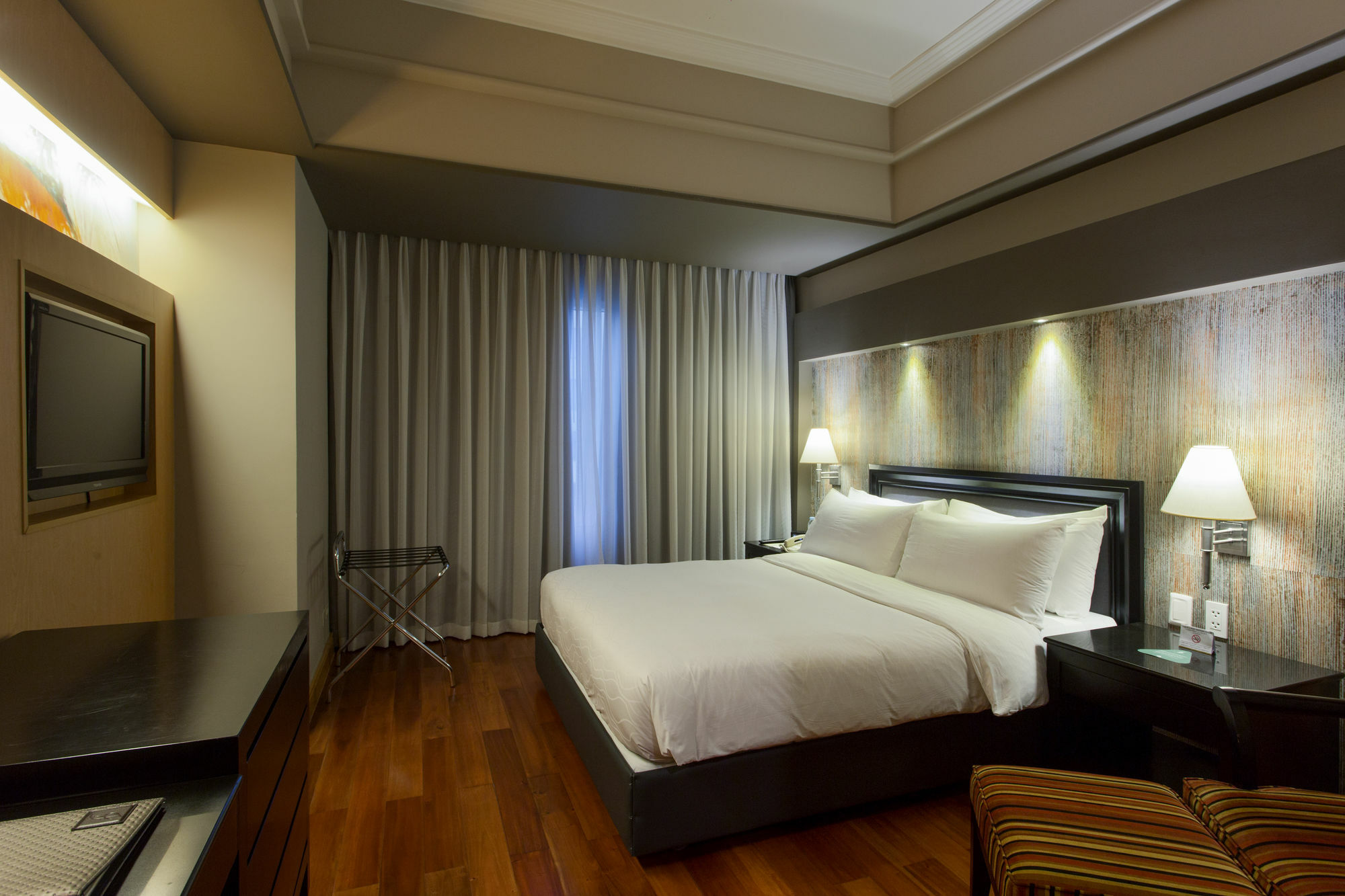 The Bellevue Manila Hotel Muntinlupa City Eksteriør billede