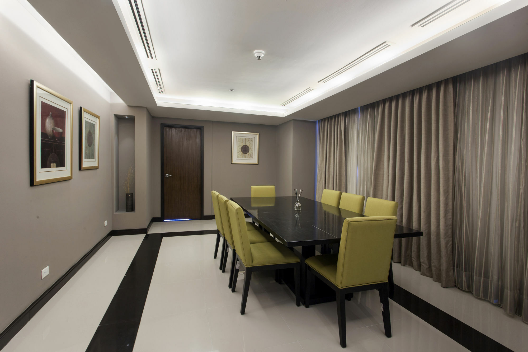 The Bellevue Manila Hotel Muntinlupa City Eksteriør billede